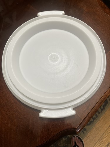 Tupperware cake pie - tupperware, carrier